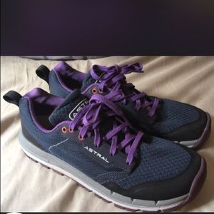 Astral women’s TR1 Mesh Adventure Shoes 8